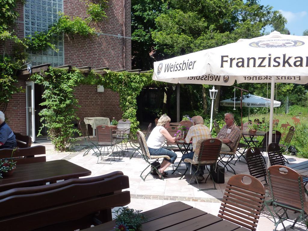 Akzent Hotel Zur Wasserburg - Hotel Garni Bed & Breakfast Harpstedt Exterior photo